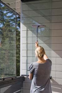 Ota kevät vastaan kirkkain lasein!