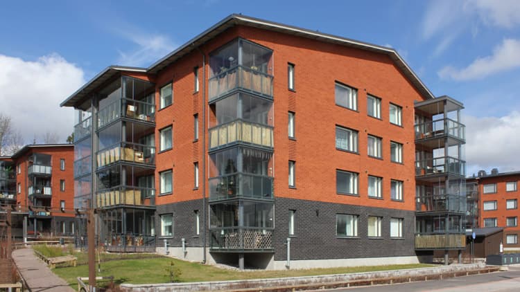 Kannattaako korjata vai rakentaa kokonaan uusi?