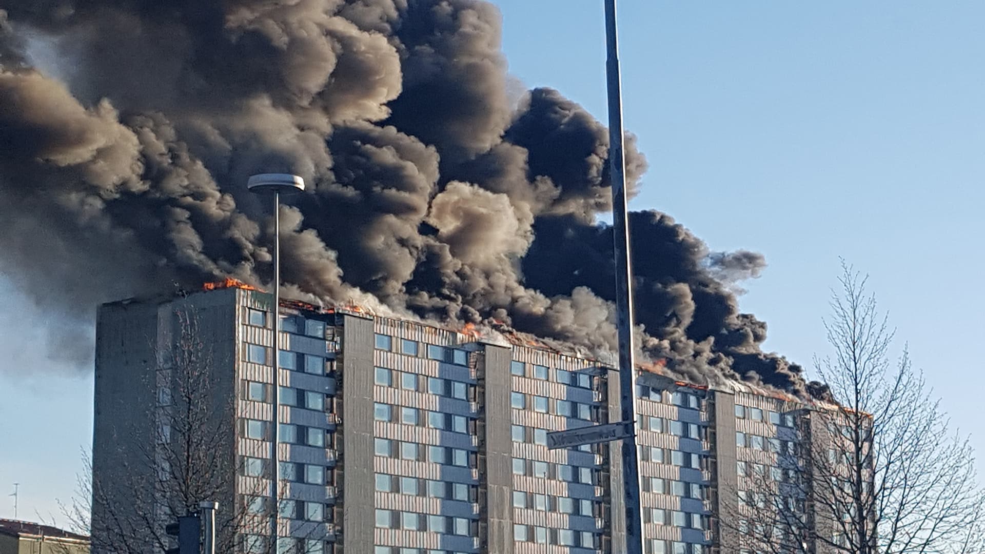 Ovatko kerrostaso-ovet taloyhtiössäsi paloluokitellut ja turvalliset?