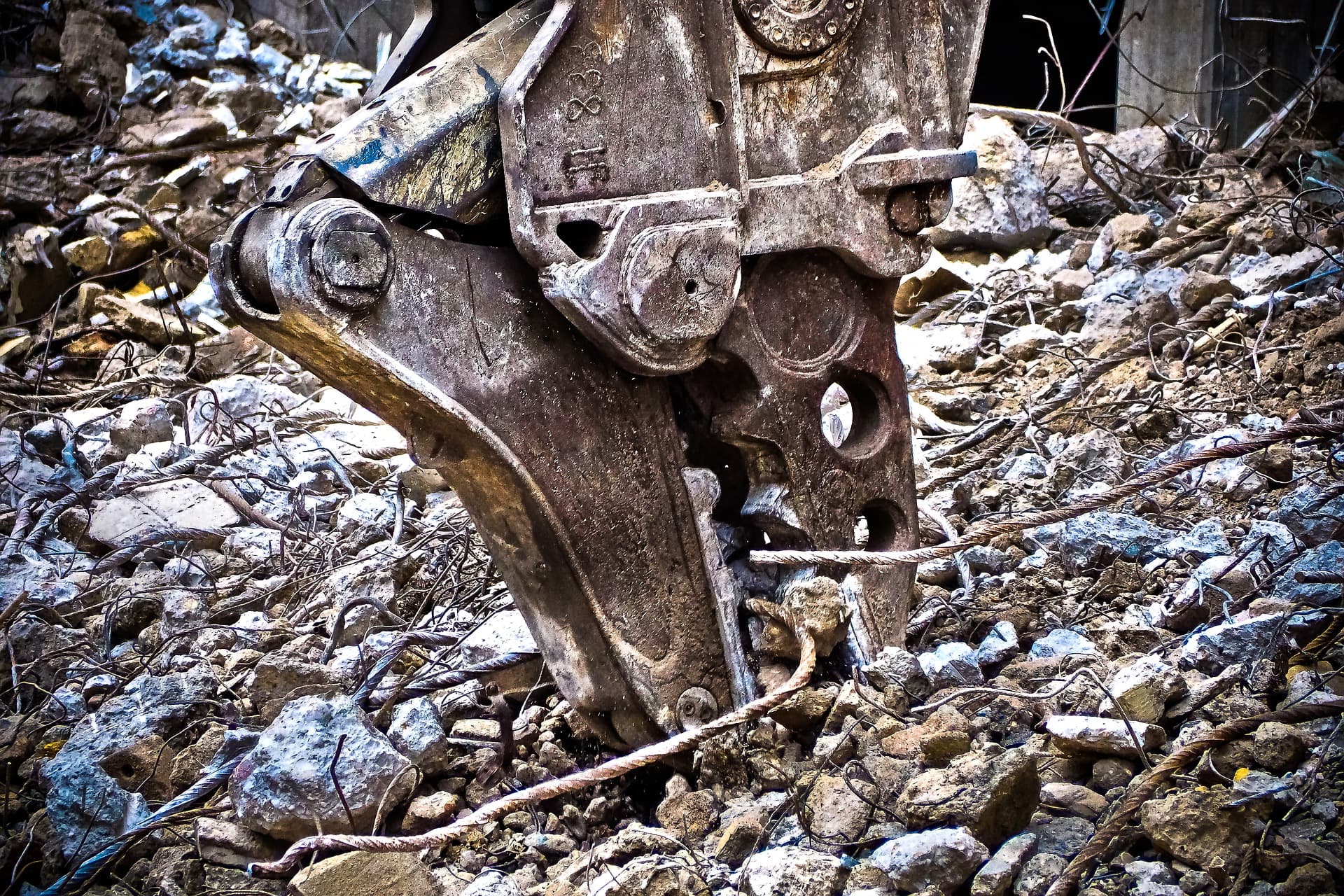 RAKLI ry:n ja ympäristöministeriön sopimus edistää kestävää purkamista