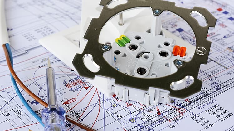 Oletko sähkönsuunnittelun ammattilainen?