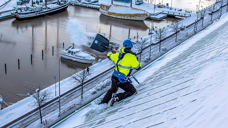 Onko taloyhtiön katto valmiina talveen?