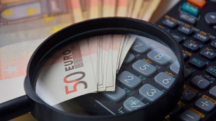 Taloyhtiö investoi liike­huoneistoihin: Joudummeko maksajiksi?