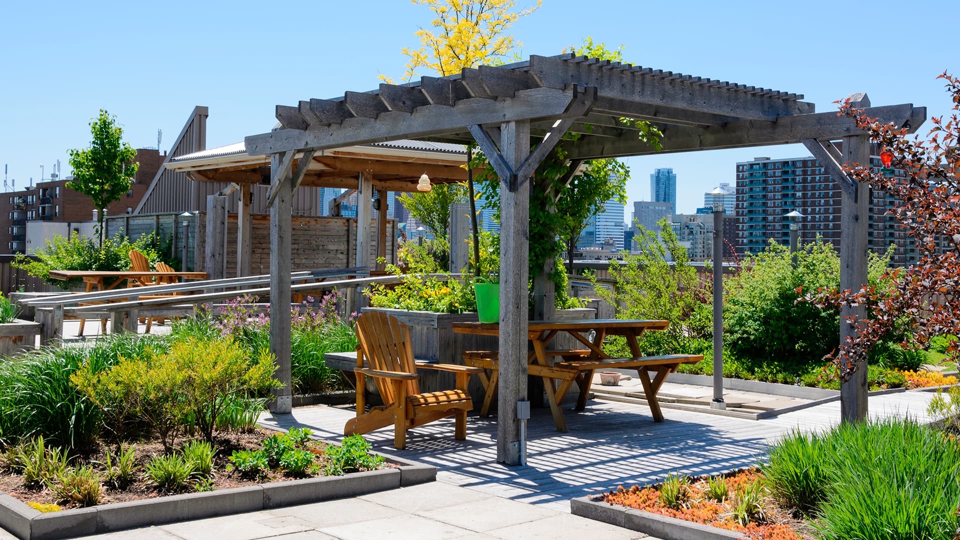 Voiko hyötypuutarhan rakentaa kerrostalon katolle?