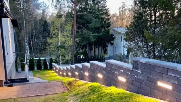 Pihan valaisu kestävillä ledeillä