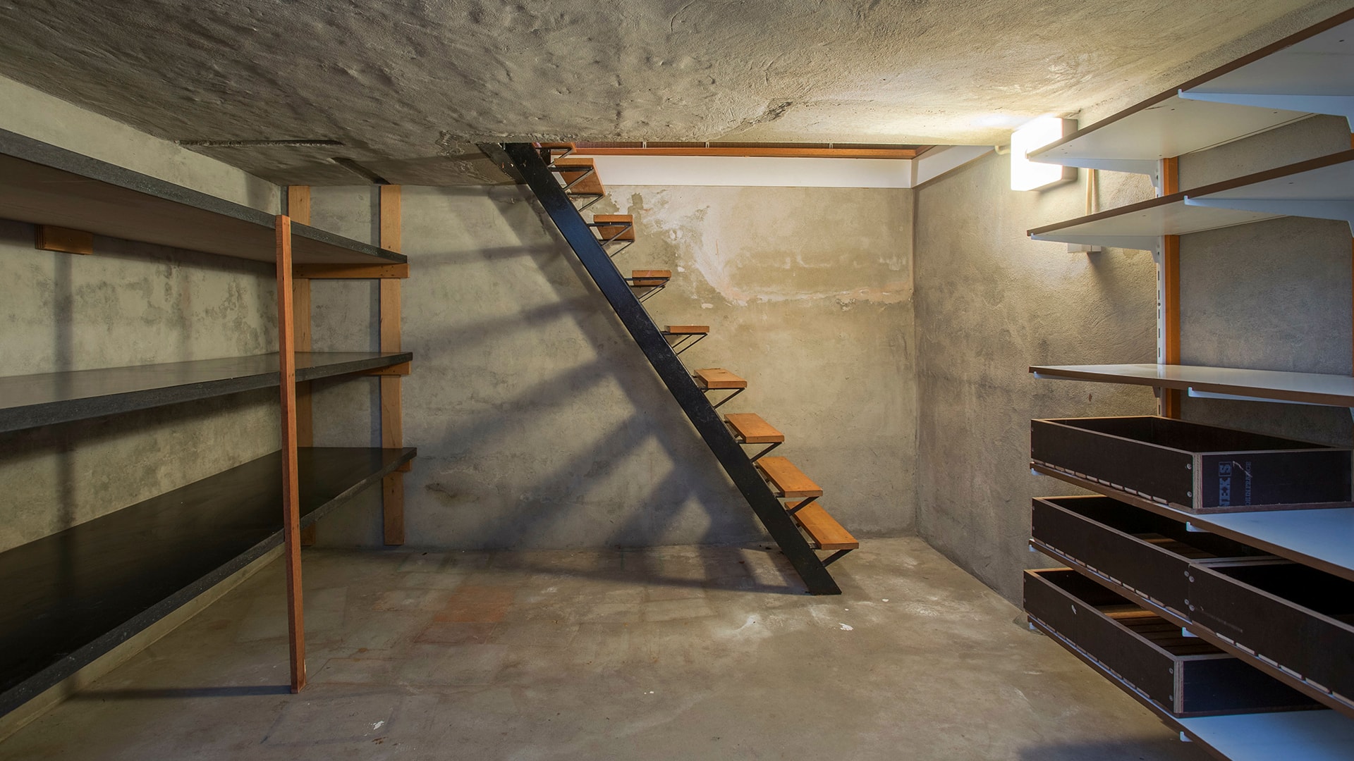 mistä-kosteus-kellarissa-johtuu-ISODRÄN-1920x1080