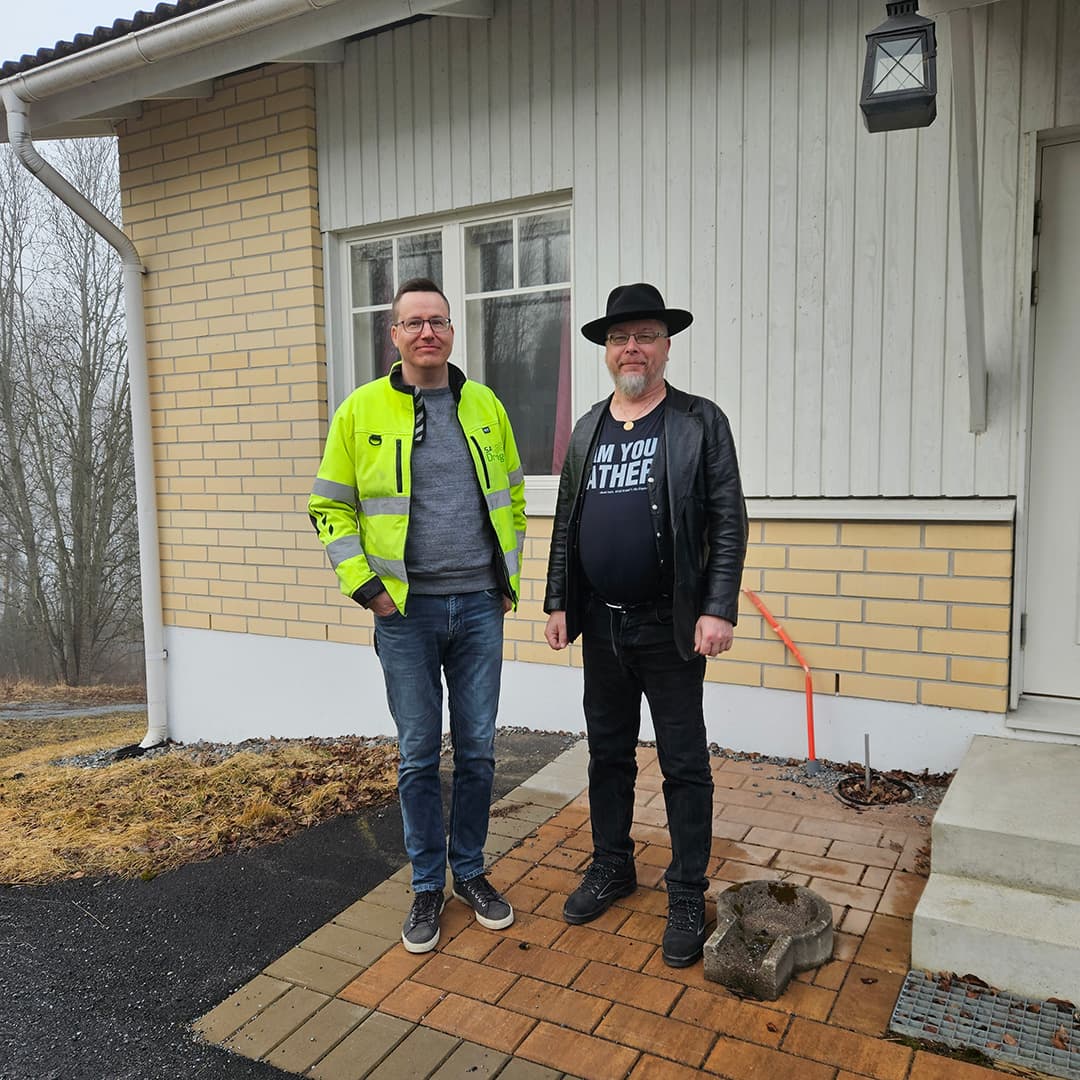 <p data-block-key="w235a">SafeDrying Oy:n suunnittelujohtaja Pasi Lehtimäki ja taloyhtiön hallituksen puheenjohtaja Janne Aalto.</p>