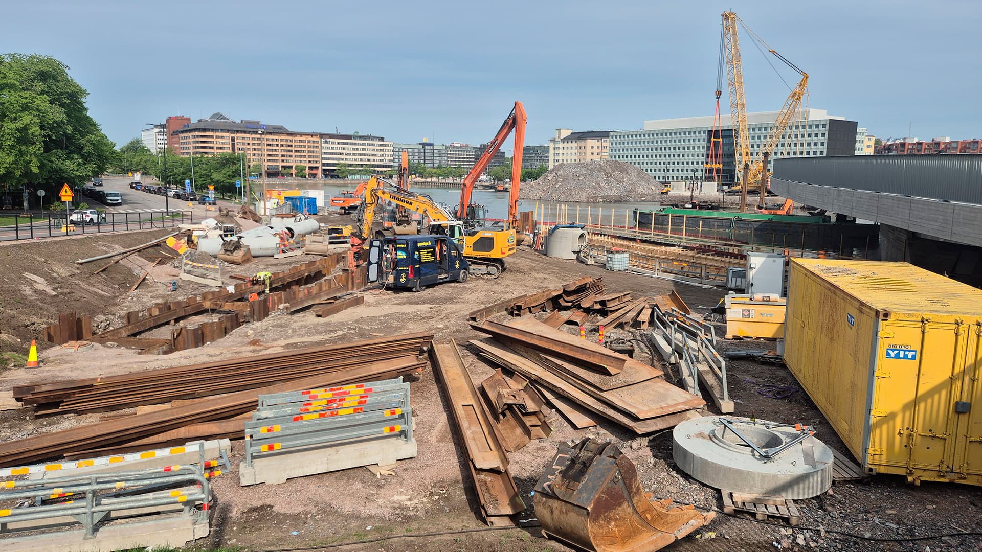 Rakennustyömaan vastaava mestari: Paperinpyörittäjä, psykologi ja ongelmanratkaisija